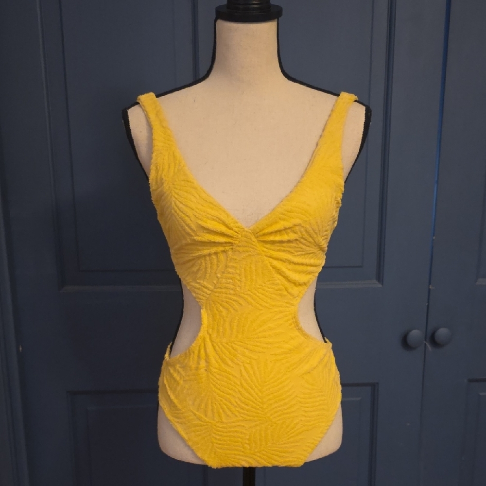 NWOT L*Space Monaco Butter Yellow French Terry Floral Print V Neck Swimsuit Sz 8